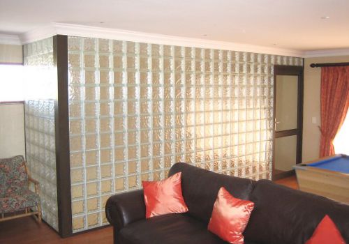 Gạch kính cách âm, cách nhiệt, tăng vẻ đẹp cho ngôi nhà hiện đại