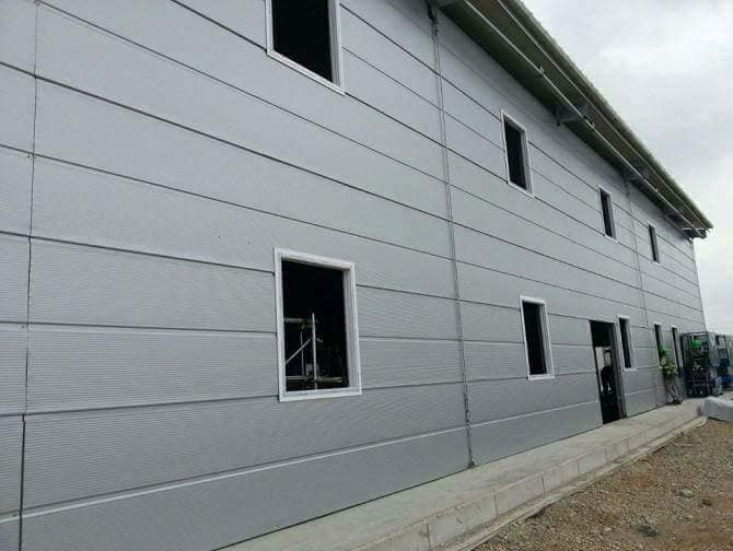 Tong quan vach panel nha xuong